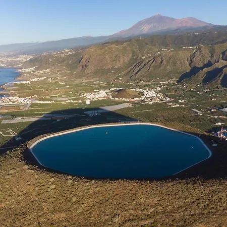 Home2book Spectacular Silos, Terrace *