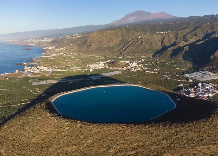 Home2book Spectacular Silos, Terrace *