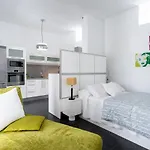 Apartment Home2book Spectacular Silos, Terrace *