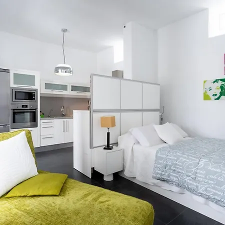Apartment Home2book Spectacular Silos, Terrace *